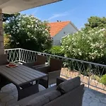 Palma Appartamento Postira